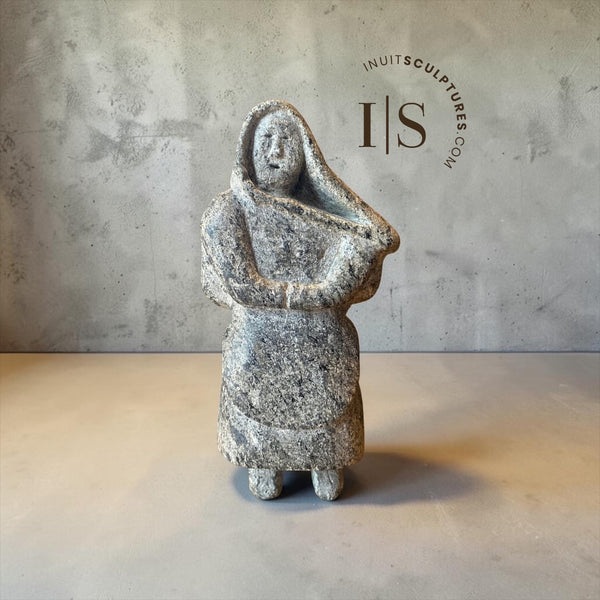 VINTAGE 10" Inuk Woman by Imaruituq Taqtu *Cozy in The Snow*