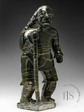VIEUX Homme Inuk de 18 pouces par Norman Qumuataq *Uphill Walker*