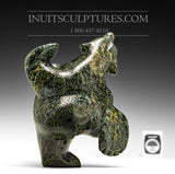 Ours dansant 7" par Ottokie Samayualie